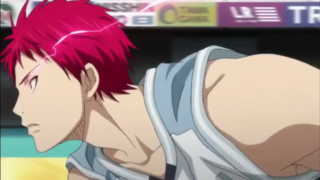 【朗報】天才バスケットマンさん、あまりにかっこよすぎるプレーで会場を沸かせてしまうｗｗｗ