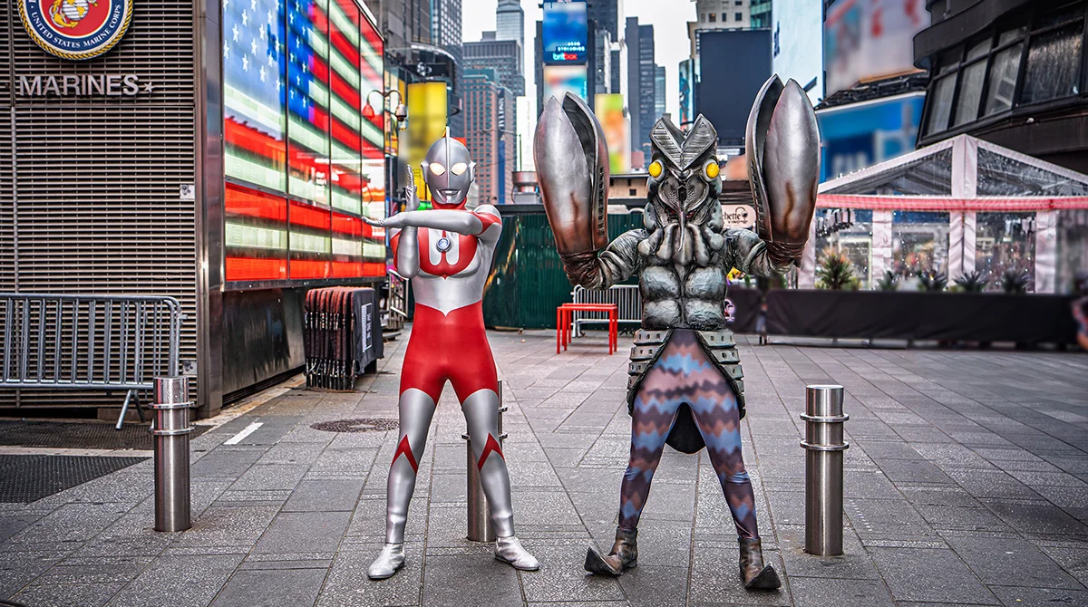 バルタン星人｢住むとこないよー助けて😭｣ウルトラマン｢ﾌﾝ!｣(宇宙船破壊)